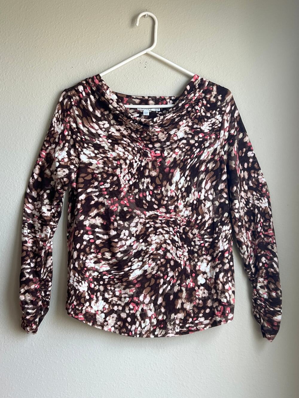 Chico's Touch of Cool Confetti Print Ruched Sleeve Knit Top Size 1 US Medium
